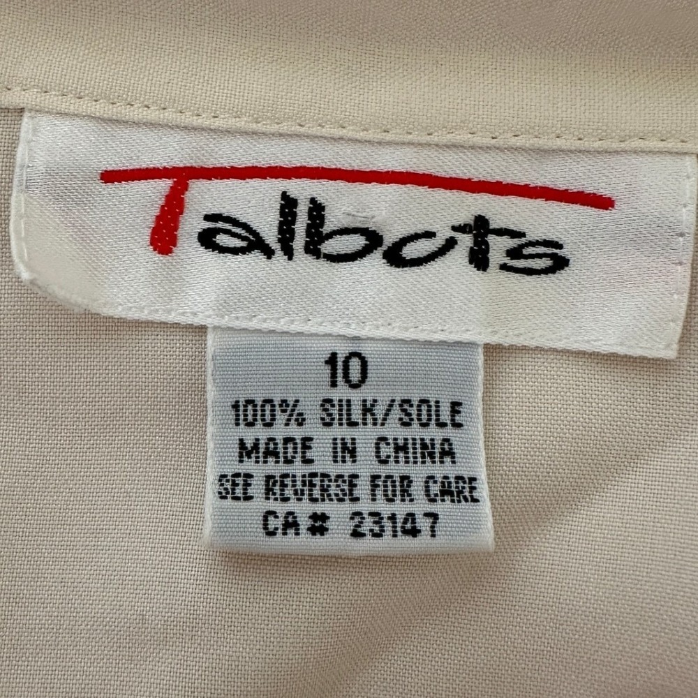 Talbots Button Down Shirt Women Cream 100% Silk Long Sleeve Quiet Luxury Chic 10 - Picture 3 of 4